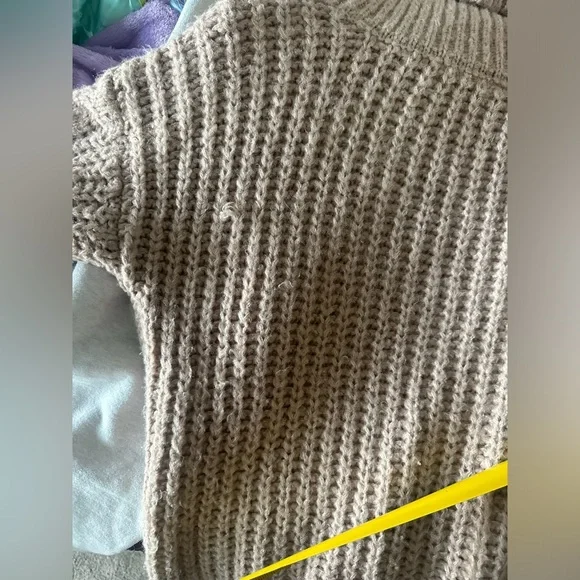 Moon & Madison Cowl Neck Cable Knit Chunky Sweater Size Small Oversized - Picture 5 of 7